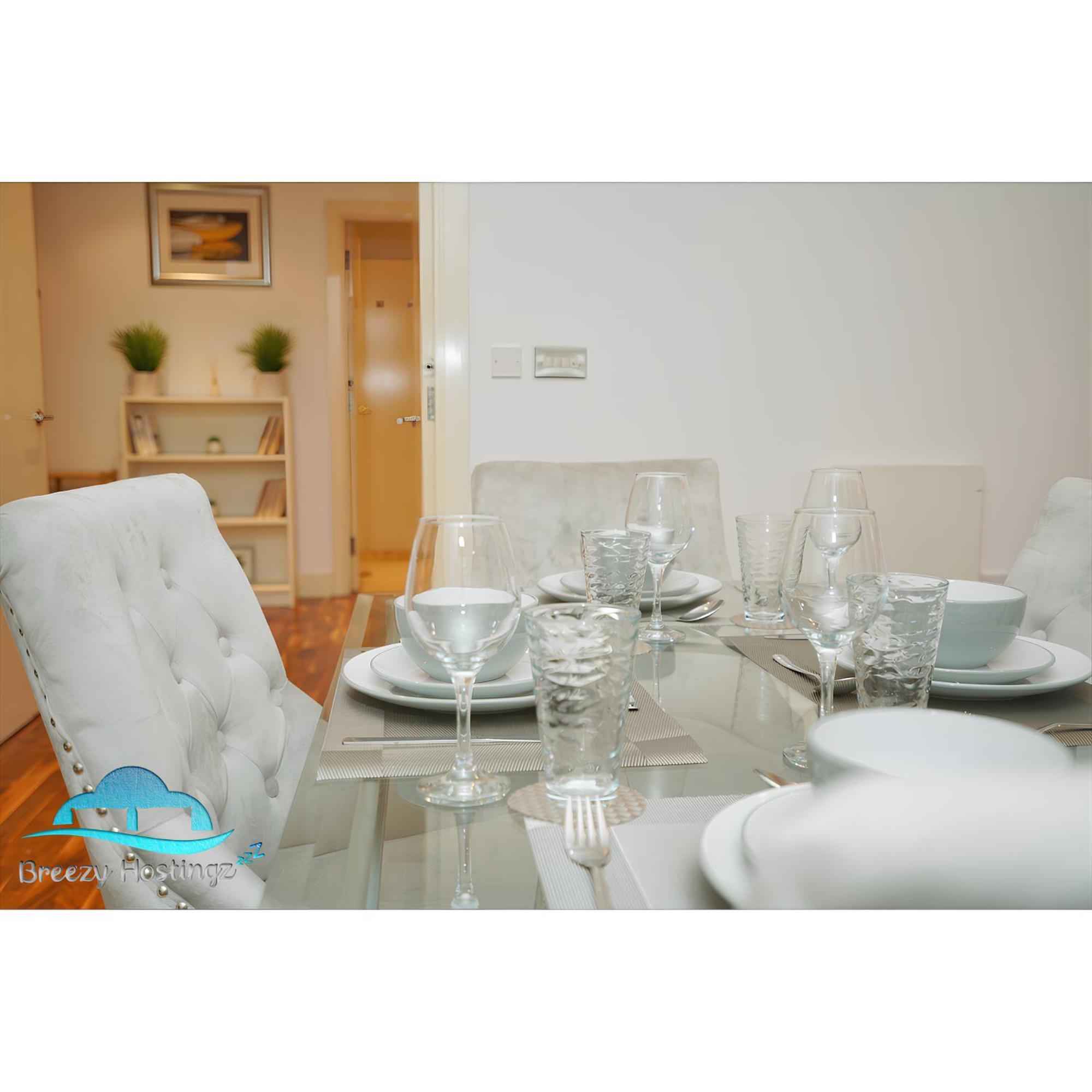 Spacious Centre Apartamento *
